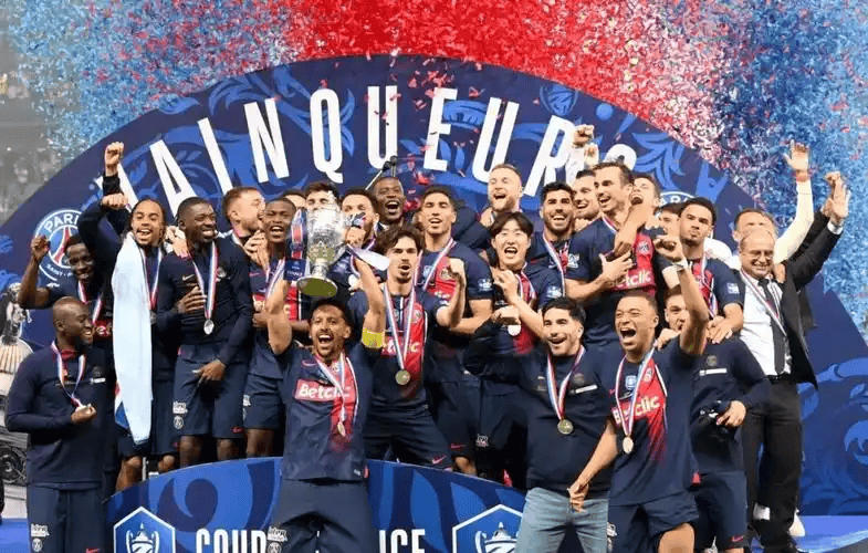 九游体育官网入口-包含清晨勒沃库森备战法国杯；造点机会细节曝光；媒体盛赞；控场能力受关注的词条