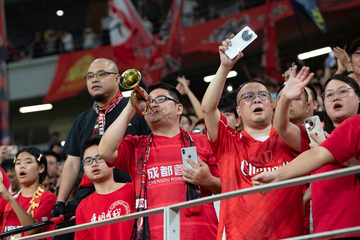 关于成都蓉城内部会议纪要流出——国际比赛日强势反弹，欧超杯使命明确，轮换策略成焦点的信息